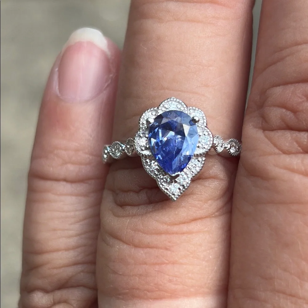 Pear Cut 1.25 tcw Genuine Tanzanite & Diamond Ring Sterling Silver Size 7
